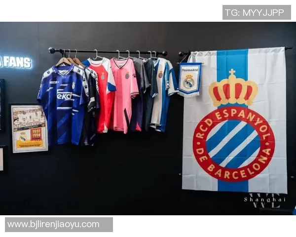 足球明星6号球衣背后的传奇故事与荣耀时刻揭秘